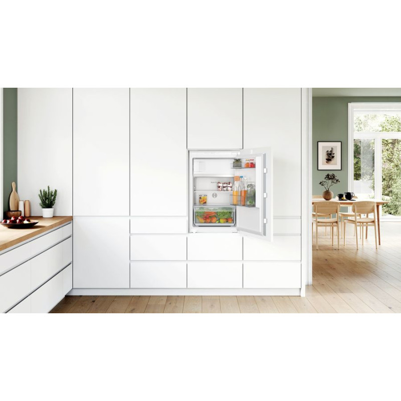 Bosch Serie 2 KIL22NSE0 combi-koelkast Ingebouwd 119 l Wit