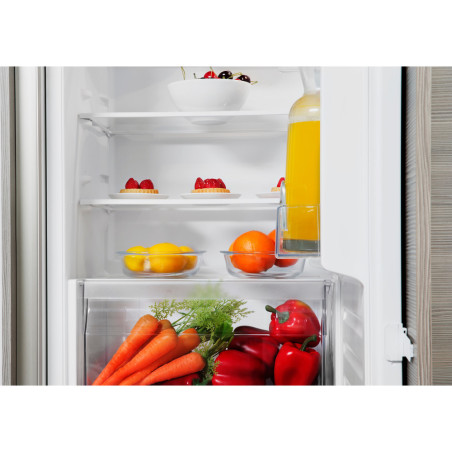 Whirlpool ARG 90712 koelkast Ingebouwd 136 l Wit