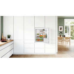 Bosch Serie 2 KIR21NSE0 koelkast Ingebouwd 136 l Wit 2